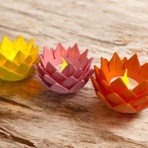 Lotus Flower Tea Light Candle Holder, Cute Designed Modern Geometric Candle Holder for Decor with Led Tealight