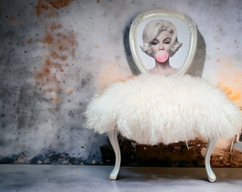 Hand-Painted Marilyn Monroe Chair: Vintage Hollywood Glam Vanity Accent