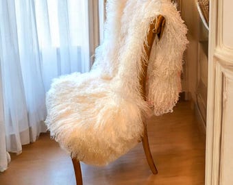Genuine Mongolian Sheepskin Fur Throw: Eco-Friendly Home Decor