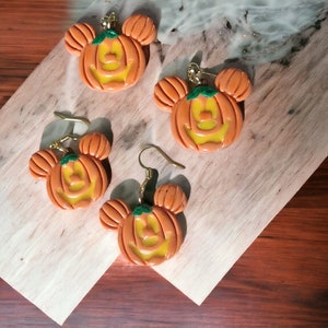 Brincos de Rato Abóbora | Brincos de argila de abóbora | Brilho em Brincos Escuros | Brincos de argila de Halloween | Brincos de argila de outono | Balanças de argila de outono
