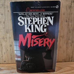 Misery // Stephen King // 1st Printing 1988 // Vintage Paperback Horror