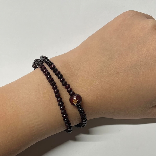 108 ct Rosewood mala bracelet for meditation / one size