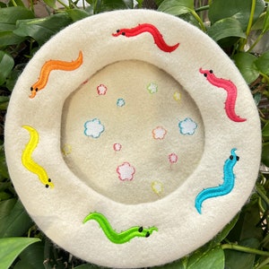 Worm On a String Beret