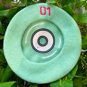 Synthetic Singer Beret