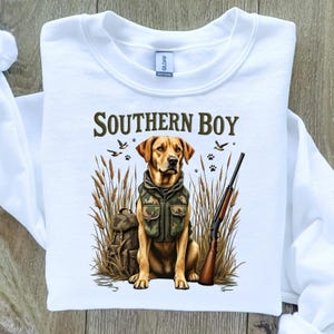 Cão de caça Southern Boy PNG | Camo Labrador Digital Download | Clipart de fundo transparente para camisas DIY, sublimação e artesanato