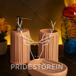 Hand-Painted Pink Ceramic Bathroom Set – 3-Piece Vanity Accessories with  Design | Soap Dispenser, Toothbrush Holder, Soap Dish
