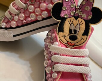 minnie mouse converse