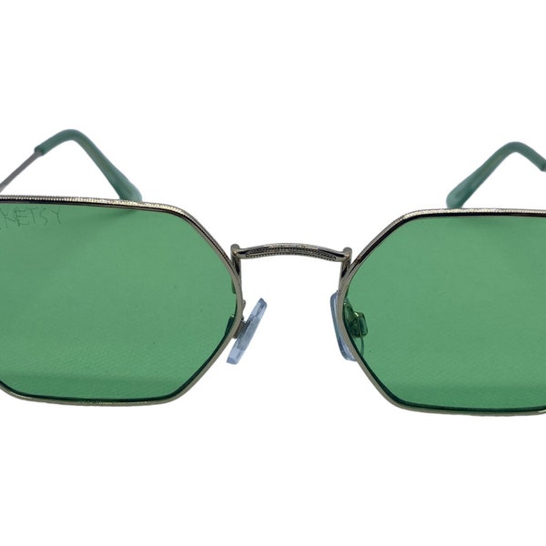 Stylish Green Hex Sunglasses - Elevate Your Look