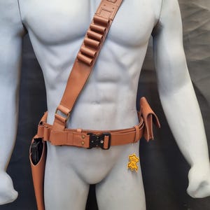 Handmade Leather Mandalorian Belt, Star Wars Cosplay Holster image 1