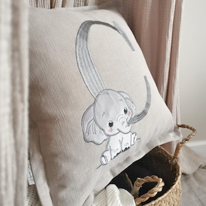Pillow with elephant and a personalized inscription, Calligraphy, Cushion with a nature motif, Children's room decoration with a cute animal
