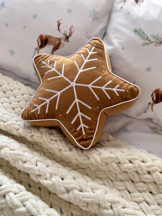Lebkuchenstern-Kissen, bezaubernde Weihnachtsdekoration für Zuhause, Weihnachtsdeko, traditionelles Kissen fürs Wohnzimmer, brauner Keks