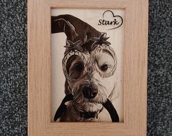 Laser Engraved Dog Portrait: Framed Birch Wood Pet Memorial (6x4 inch)