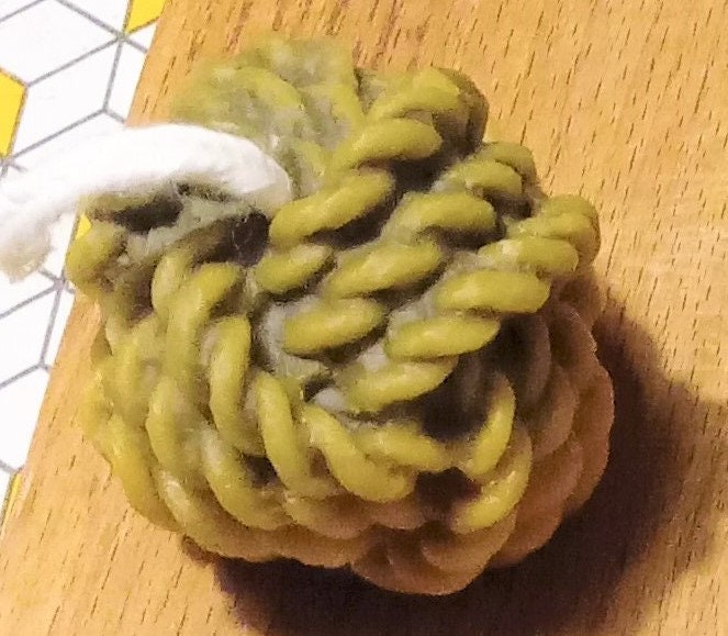 Bougies Décoratives Moulées Pelote de Laine