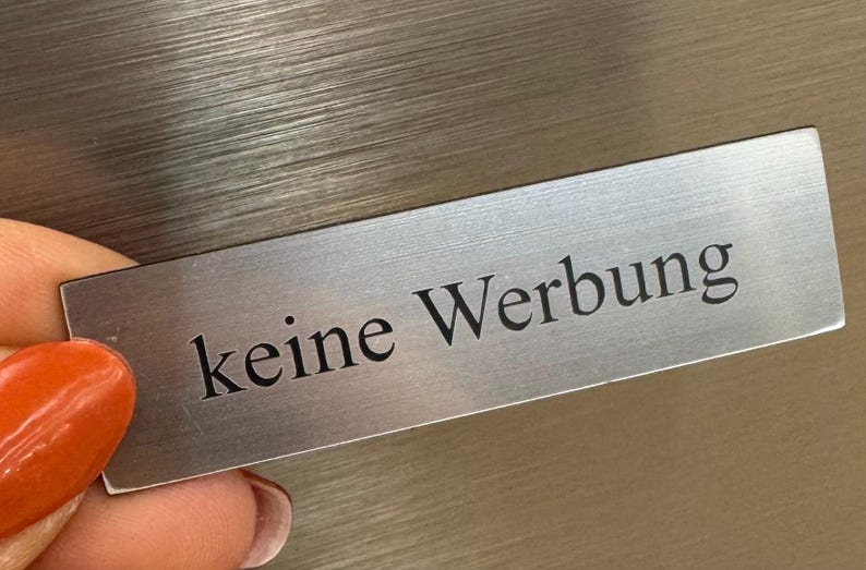 Klingelschild - Briefkastenschild mit Namen individuell personalisierbar Silber geb. (schw.)
