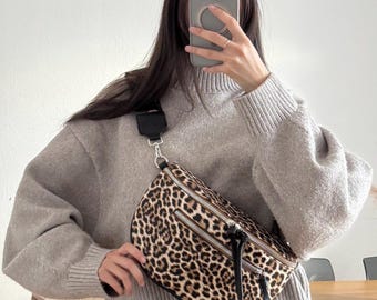 Leopard print crossbody bag, shoulder bag with leopard print, women's belt bag, Christmas gift, crossbody bag, vegan leather, black