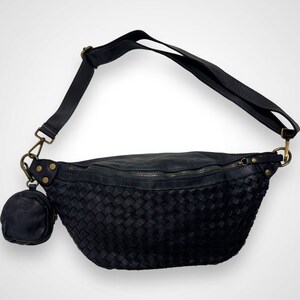 Geflochtene Ledertasche, butterweiches Premium Leder, Crossbody Bag,Bauchtasche, Umhängetasche mit Portemonnaie, gewebte Tasche, Schwarz