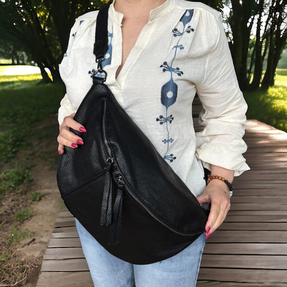 PLEATS MAMA 正規品関税込み HEART BAG BLACK HEART BAG BLACK : PLEATSMAMA: Sustainable Knit Pleats Bag