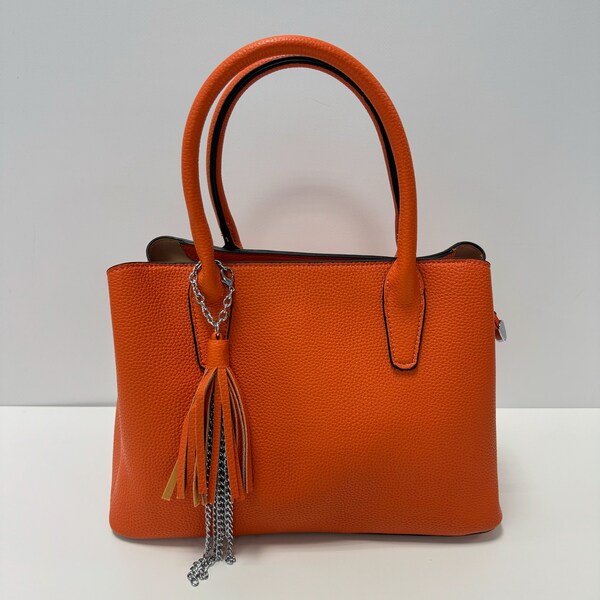 Henkeltasche ,Handtasche Orange, Handtasche Damen, Schultertaschen, Umhängetasche, Alltagstasche, Tasche vegan, Mit Anhänger, Crossbody Bag