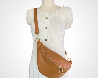 Large leather caramel bum bag with gold zipper, leather strap, shoulder bag, gifts for women, belt bag, cross bag, hip bag