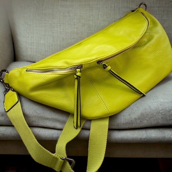 LUNA, XXL Crossbody Bag, Crossbag, Umhängetasche, Bauchtasche, Slingbag, Hüfttasche, Half Moon Bag, Cross Body Bag, Moon bag, Kiwi Grün,Lime