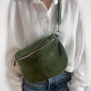 Wildleder Crossbody Bag, Umhängetasche Damen, Crossbag Veloursleder, Bauchtasche aus Wildleder,Gürteltasche, Ledertasche, Plus, Farbauswahl