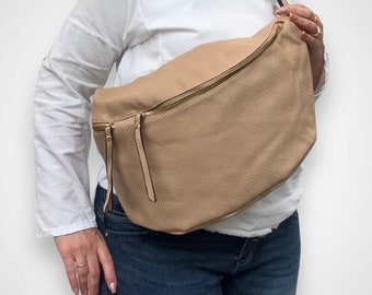 MONA, XXL Crossbody Bag, Bauchtasche mit goldenem Reißverschluss, Crossbag, Crossbody Tasche, Umhängetasche, Slingbag, xxl Tasche, Beige