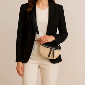 Bauchtasche Stroh mit Leder, Tasche Stroh,Umhängetasche,Tasche Damen, Gürteltasche, Crossbody bag, Hüfttasche, mit silbernem Reißverschluss
