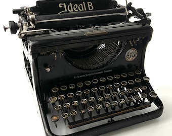 Piece of Histroy - Seidel u. Naumann 1940s IDEAL B - Typewriter - Collectors piece