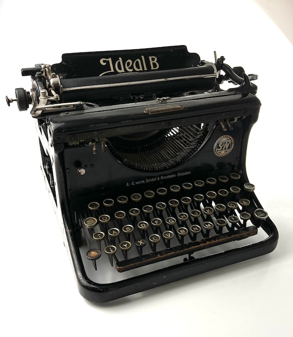 Antique Typewriter Collectors