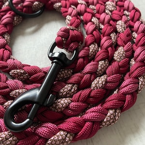 Round dog leash made of paracord, can be designed as desired Schwarz klein