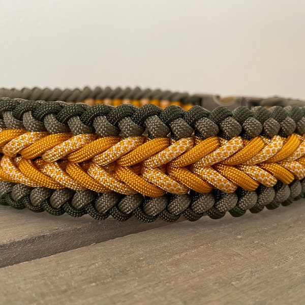 Individually braided paracord dog collar “Narvik”