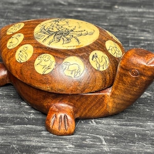 Asian Wood Turtle Zodiac Compass