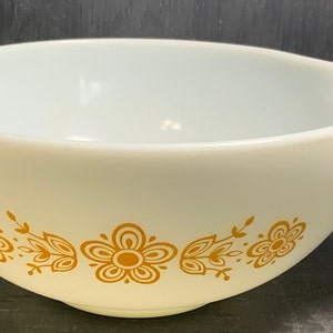 Pyrex Butterfly Gold #443 Tigela de mistura Cinderela de 1,5 quarto