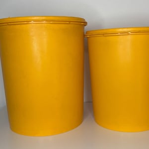 Set of 4 Orange Tupperware Servalier Storage Containers