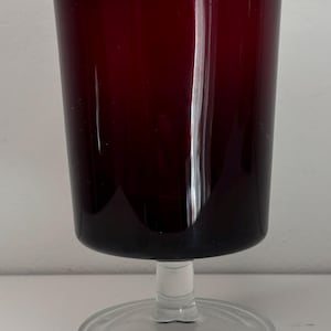 Luminarc France Cavalier Ruby Red Wine Glass
