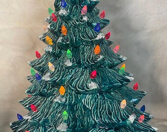 Atlantic Mold Ceramic Illuminated Christmas Tree