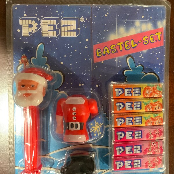 Santa Claus Pez Play World Bastel Set Pez Dispenser New on Card