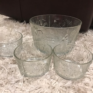 1960s Oiva Toikka for Nuutajarvi Notsjo, Iittala Flora Glass Serving Bowls