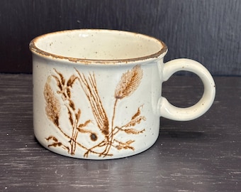 Stonehenge Midwinter Wild Oats Teacup