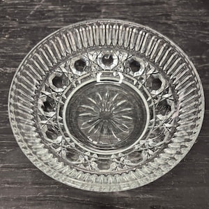 Indiana Glass Windsor Royal Brighton Pattern Dessert Berry Fruit Bowl