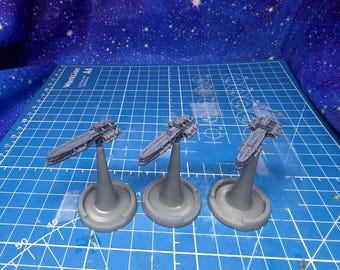 Paquete de destructores de patrón Sol del Imperio Humano Gótico (3) para flotas de guerra de Onepagerules