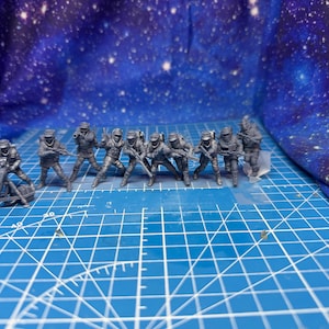 Rebel Alliance Insurgent Cold Weather Troopers: Zespół miniatur 35 mm (10) Star Wars Legion Proxy