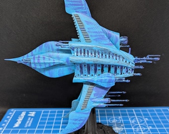 Babylon 5 Minbari Sharlin Warcruiser for Miniatures games like Warfleets 160mm long 148mm tall