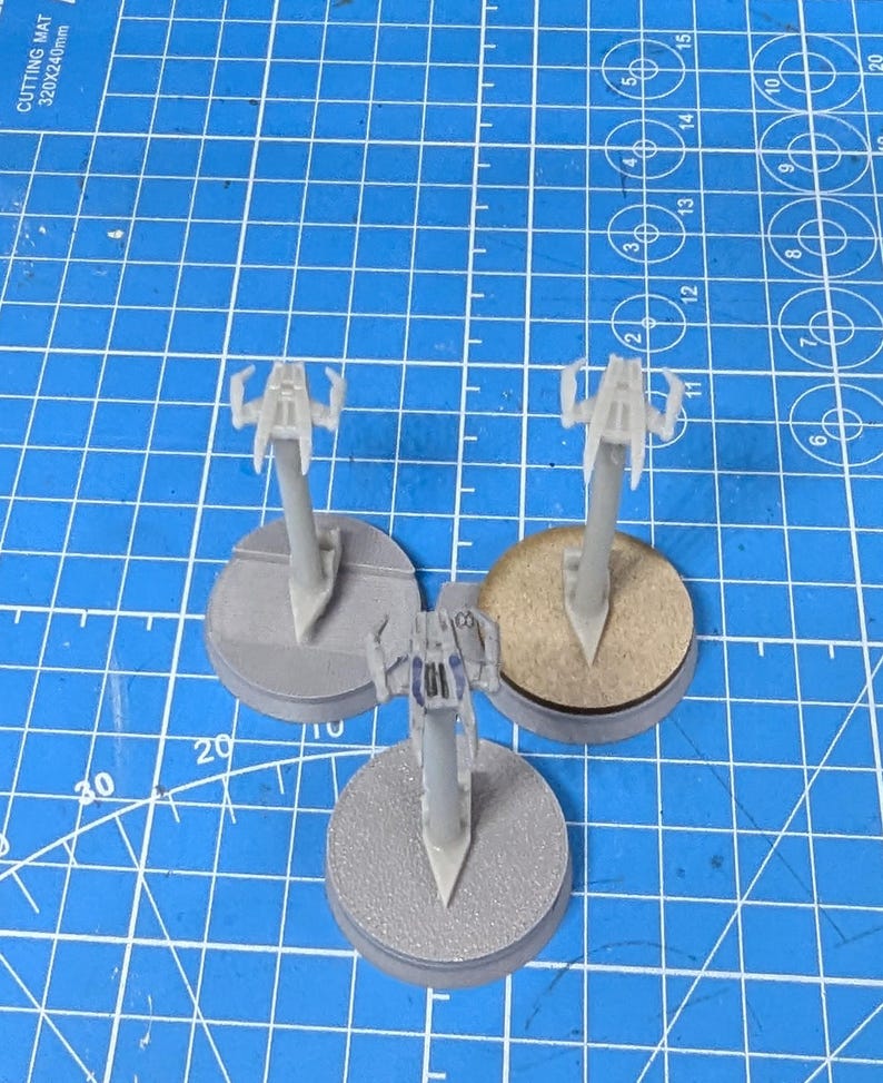 IG-88 Aggressor Assault Fighter Squadron (3), Star Wars Armada ...