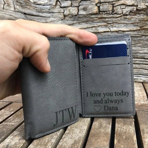 Billetera triple grabada, billetera triple, billetera personalizada, billetera triple de cuero, regalo para él, regalos para el día del padre, regalos para padrinos de boda