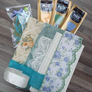 Vintage Fabric Scrap Bundle, Slow Stitch Kit, Sewing Collage Materials, Scrap Fabric Craft Pack, Sanderson Rosette