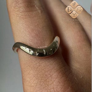Diamond Curved Wedding Band,14k Gold Chevron V Shaped Stack Ring,Perfect for Engagement or Promise Gift,Minimalist Stylish Wave Wedding Band