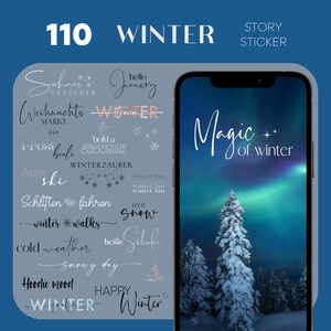 以下が含まれることがあります： 青と白の携帯電話の画面で、冬をテーマにした背景になっています。背景は、緑色のオーロラが輝く夜空です。画面には白い文字で「Magic of winter」と書かれています。携帯電話の画面は、雪片、雪だるま、そして「winter fun」という言葉を含む、さまざまな冬のテーマのステッカーで囲まれています。