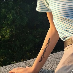 Chain of Thorns Semi-permanent Tattoo |  Hand Tattoo | Temporary Tattoo | 146mm×28.9mm