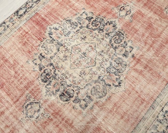 Red Floral Wool Area Rug 6x11: Vintage Turkish Carpet